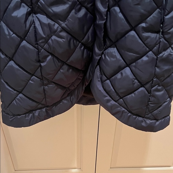 Sporto Navy Quilted woman’s S Coat with Faux Fur Trim the faux fur removable😃 - Picture 9 of 15